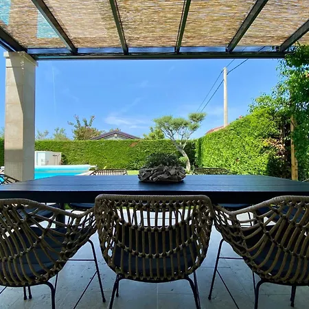 Vikendica Ferienvilla Divina Mit Privatem Pool By Interhome