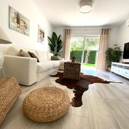 Ferienvilla Divina Mit Privatem Pool By Interhome